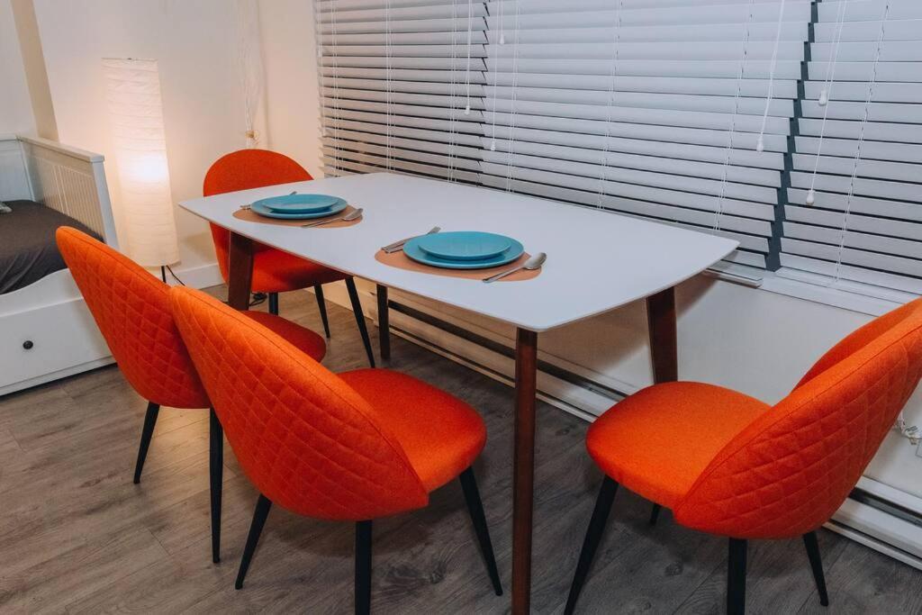 Modern Condo In The Heart Of Dt Overlooking City Vancouver Luaran gambar