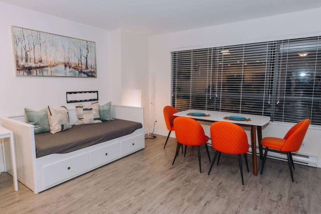 Modern Condo In The Heart Of Dt Overlooking City Vancouver Luaran gambar
